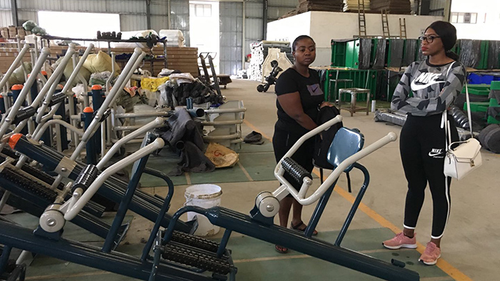 南非客戶考察給力體育工廠