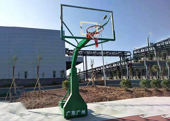 室外籃球架