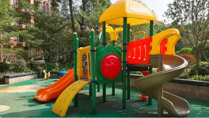 佛山孝德湖公園安裝戶(hù)外健身器材順利完工